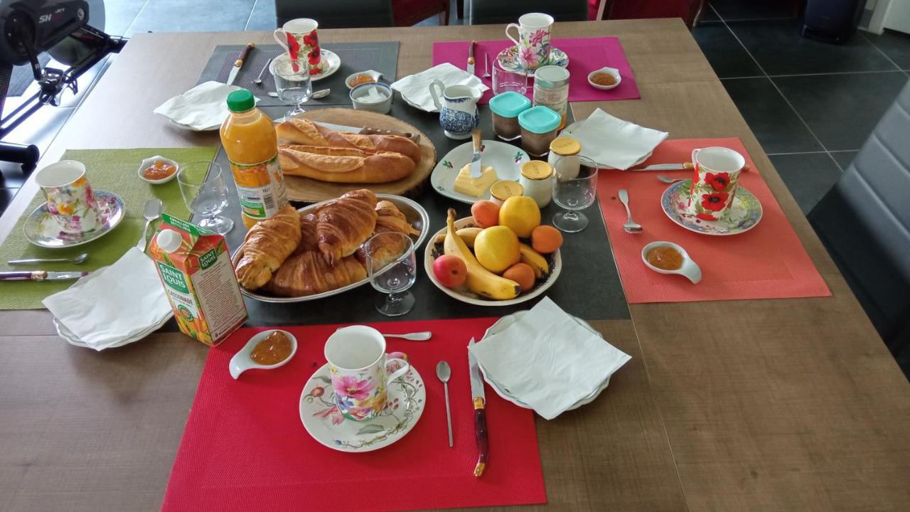 B&B Du Cerisier, Diner Sur Demande Noyers  Екстериор снимка